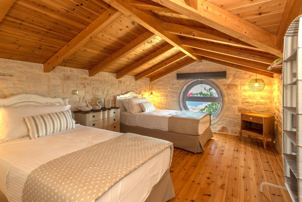 Yiameli Villas With Private Pool Skinaria Bagian luar foto