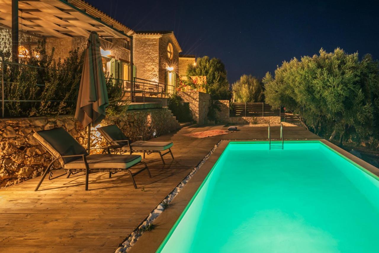 Yiameli Villas With Private Pool Skinaria Bagian luar foto